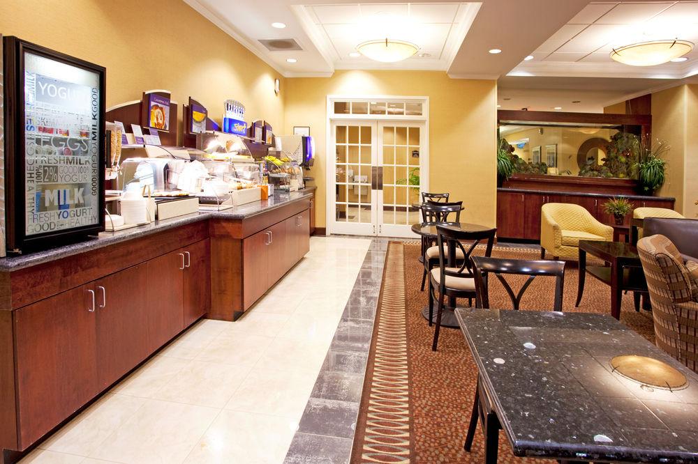 Holiday Inn Express & Suites Columbus At Northlake By Ihg Eksteriør billede
