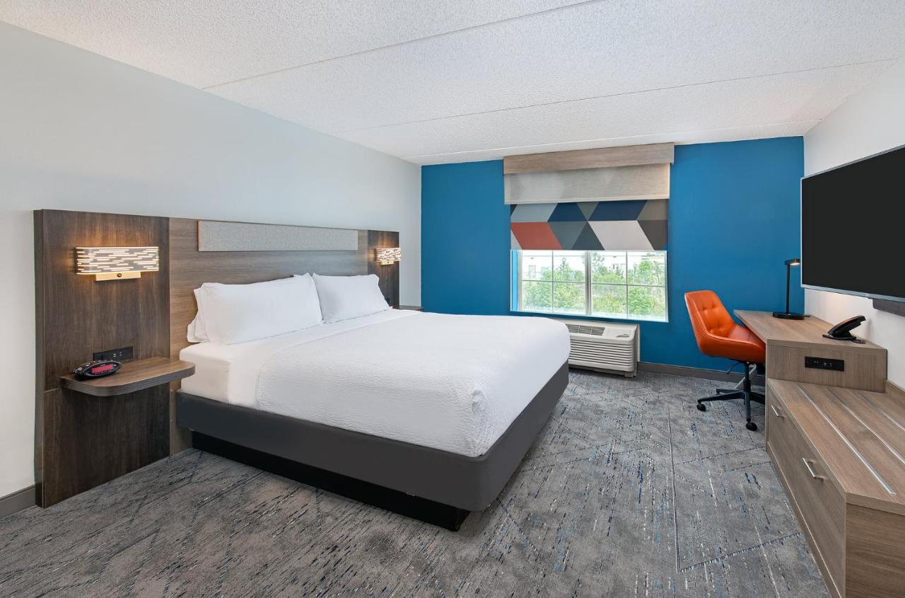 Holiday Inn Express & Suites Columbus At Northlake By Ihg Eksteriør billede