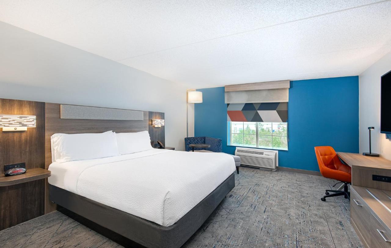 Holiday Inn Express & Suites Columbus At Northlake By Ihg Eksteriør billede