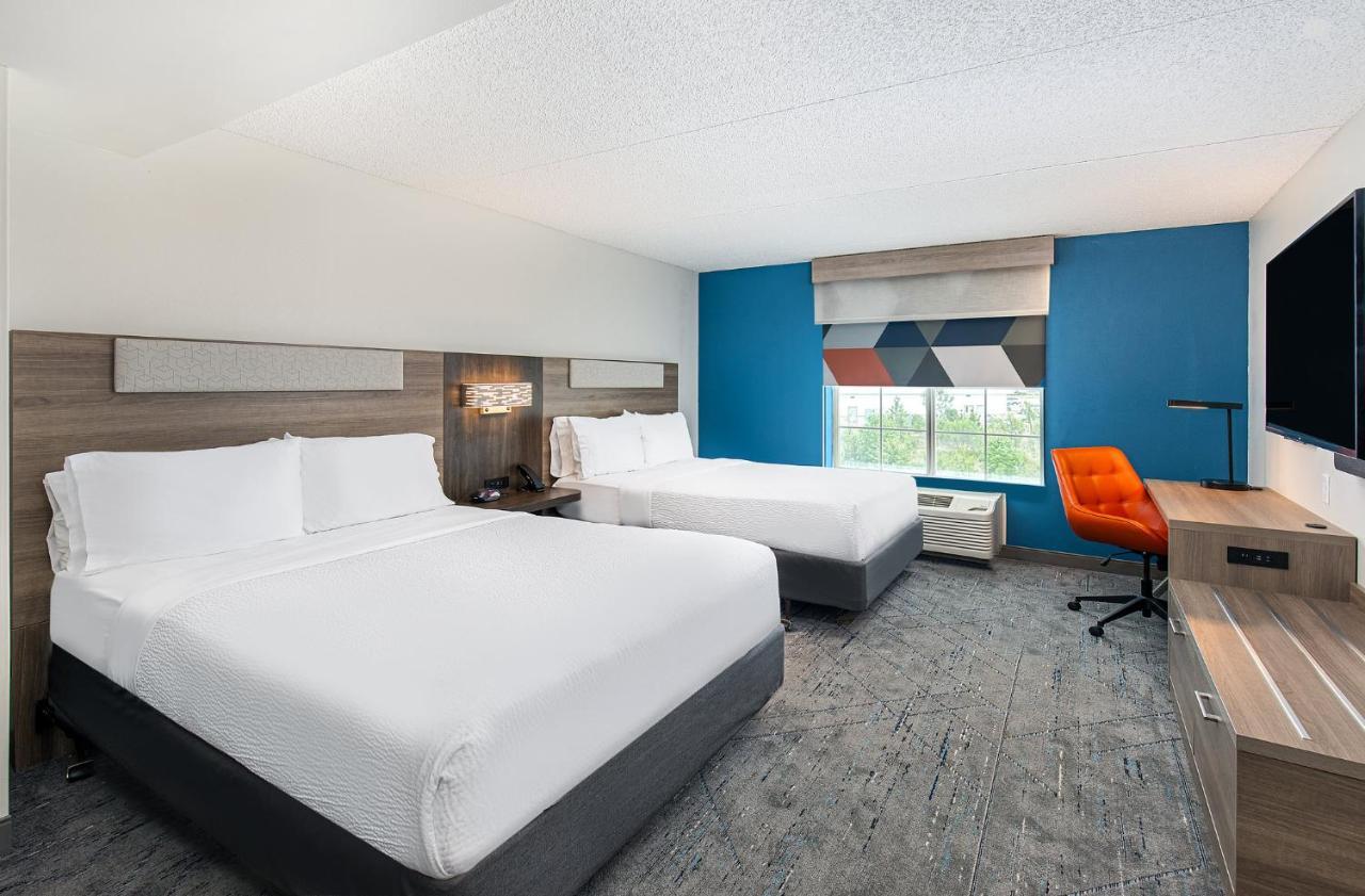 Holiday Inn Express & Suites Columbus At Northlake By Ihg Eksteriør billede