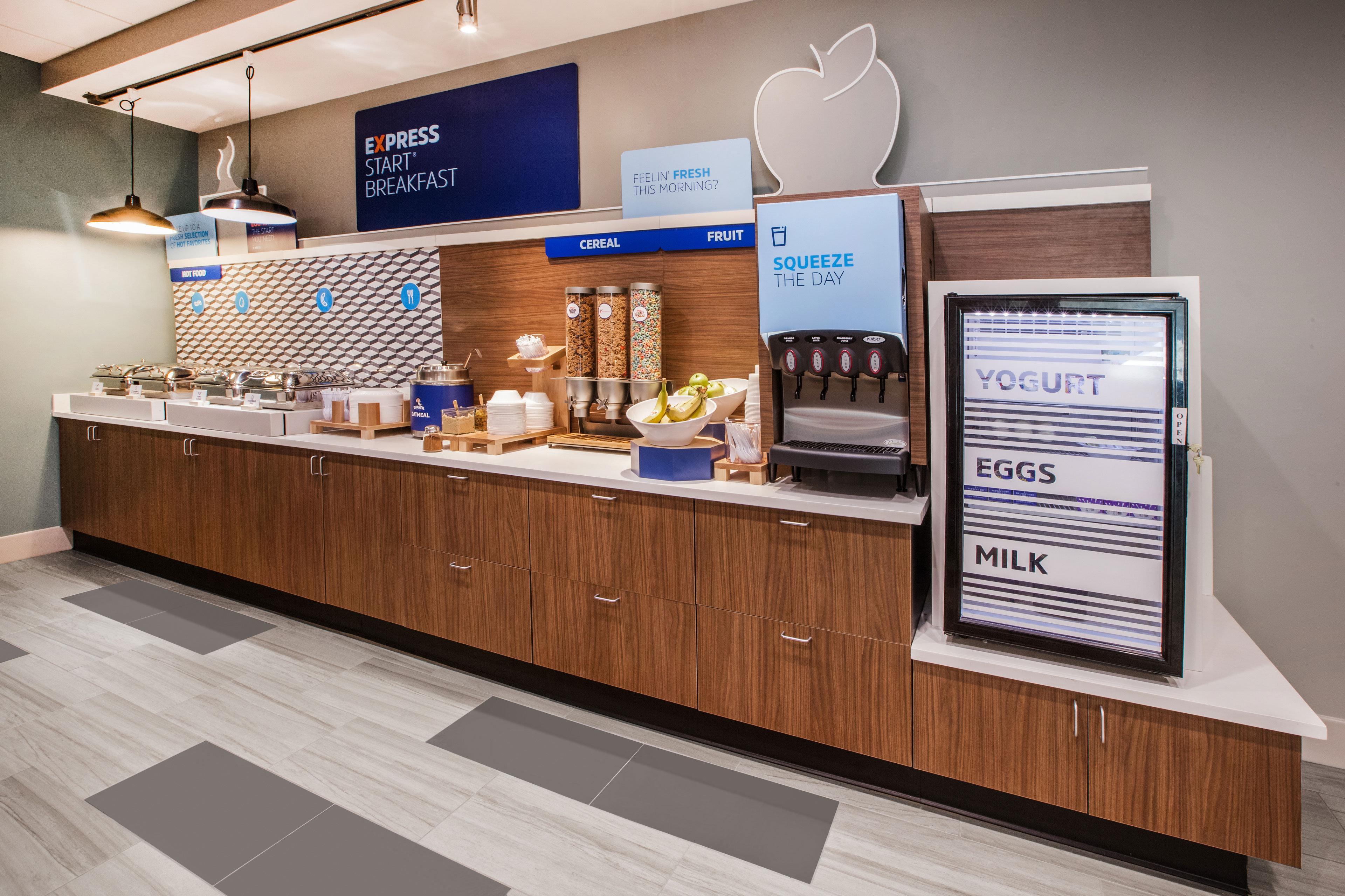 Holiday Inn Express & Suites Columbus At Northlake By Ihg Eksteriør billede